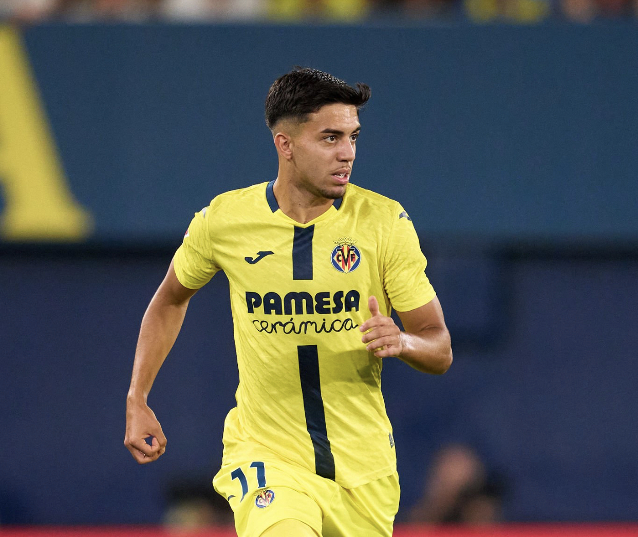 أخوماش خرج مصابا في فوز الغواصات