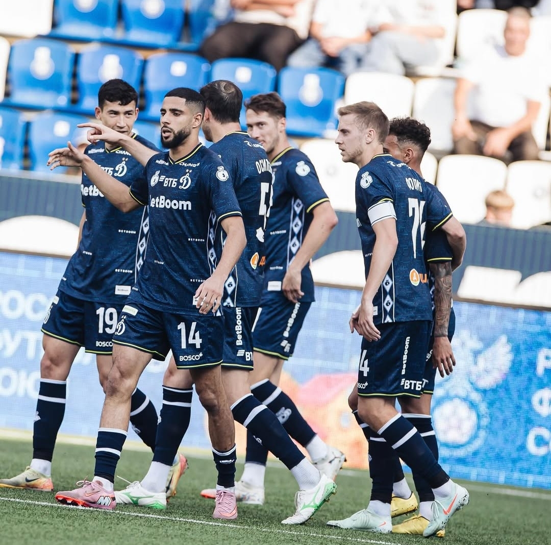 أول لقاء رسمي وأول هدف للمهدي موهوب