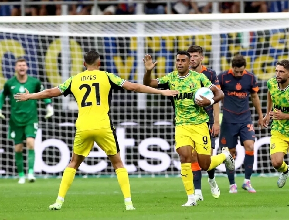 أول اضاءة لاشديرة في قمة انتر ميلانو