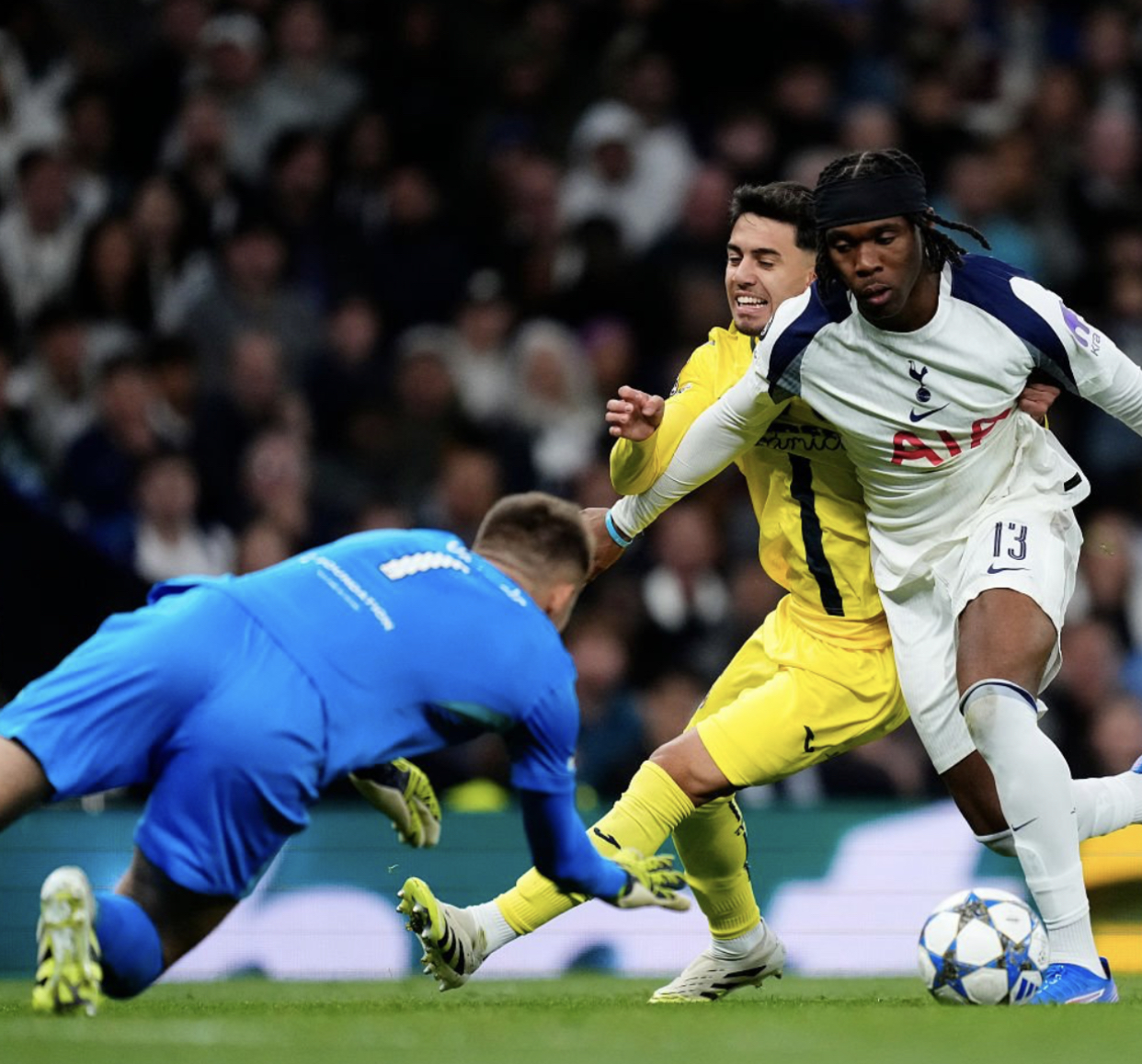 اللاعب المغربي الأقوى حضورا في عصبة أبطال أوروبا