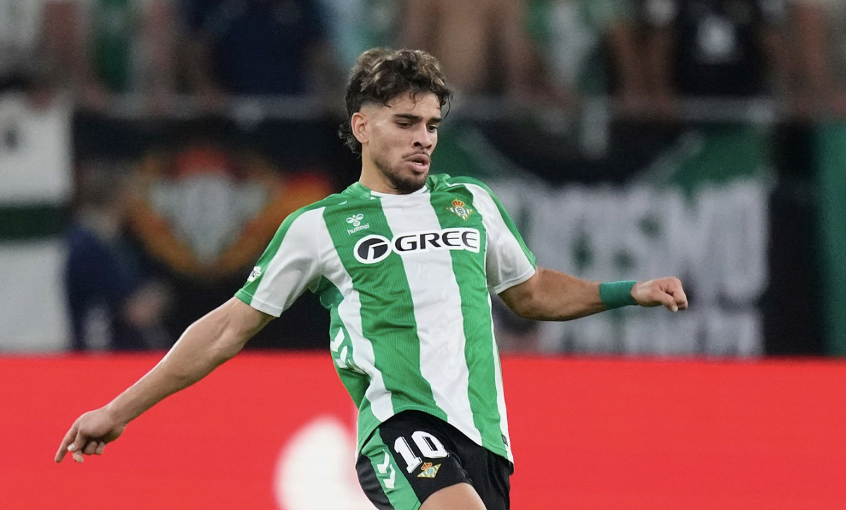  ماركا  تختار الزلزولي في التشكيلة المثالية بالبطولة الإسبانية