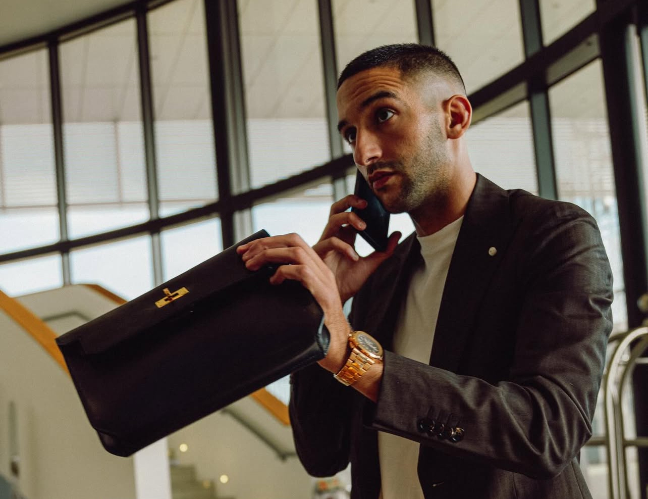 زياش يوقع على عريضة طرد إسرائيل من المسابقات الدولية