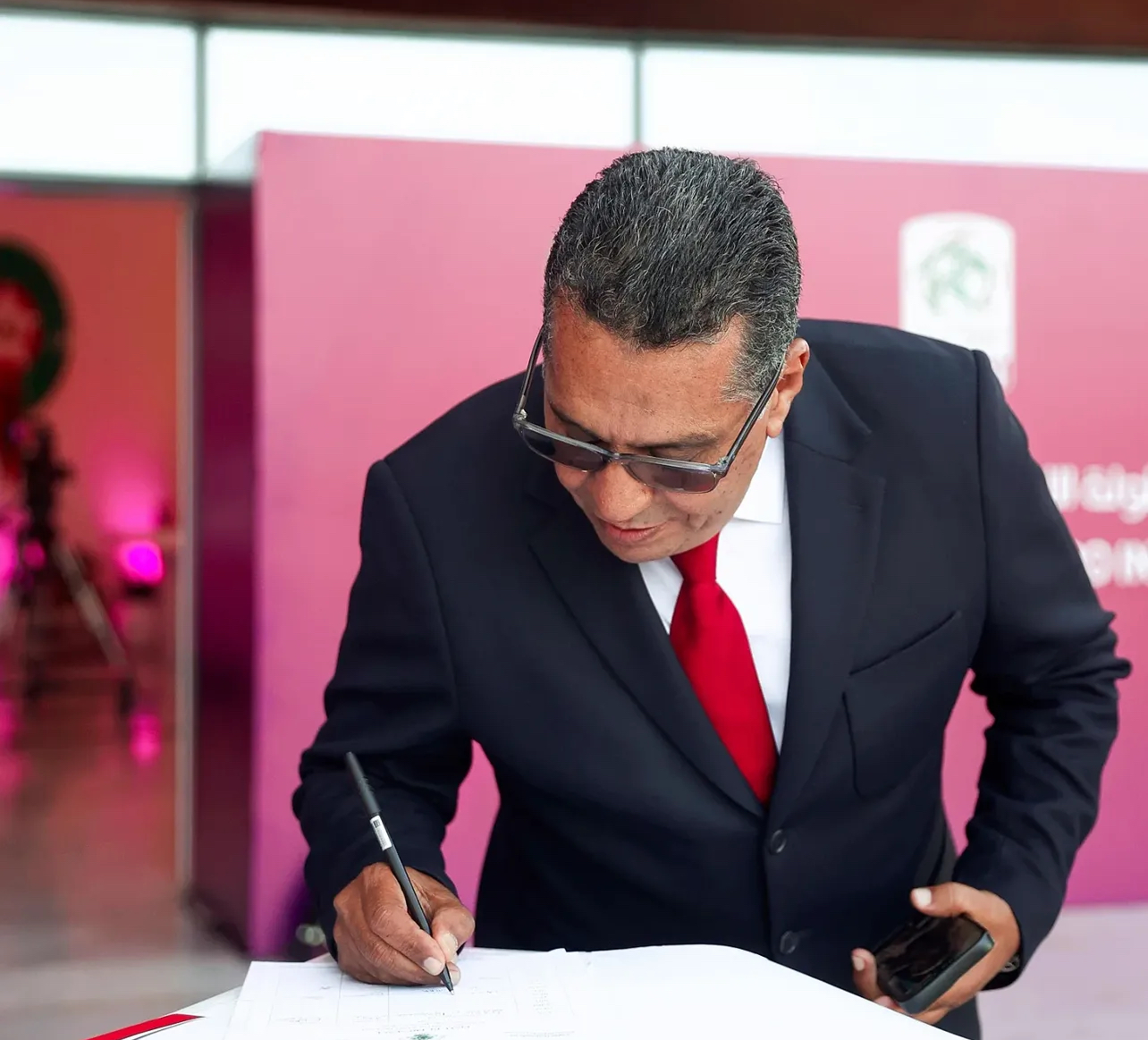 الكوكب والطوسي.. إنفصال مع وقف التنفيذ!