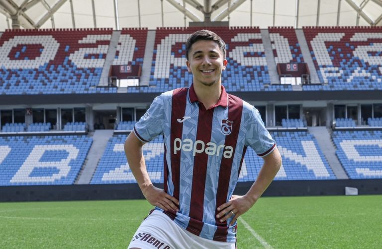 رسميا ..بوشواري يوقع لنادي طرابزون سبور