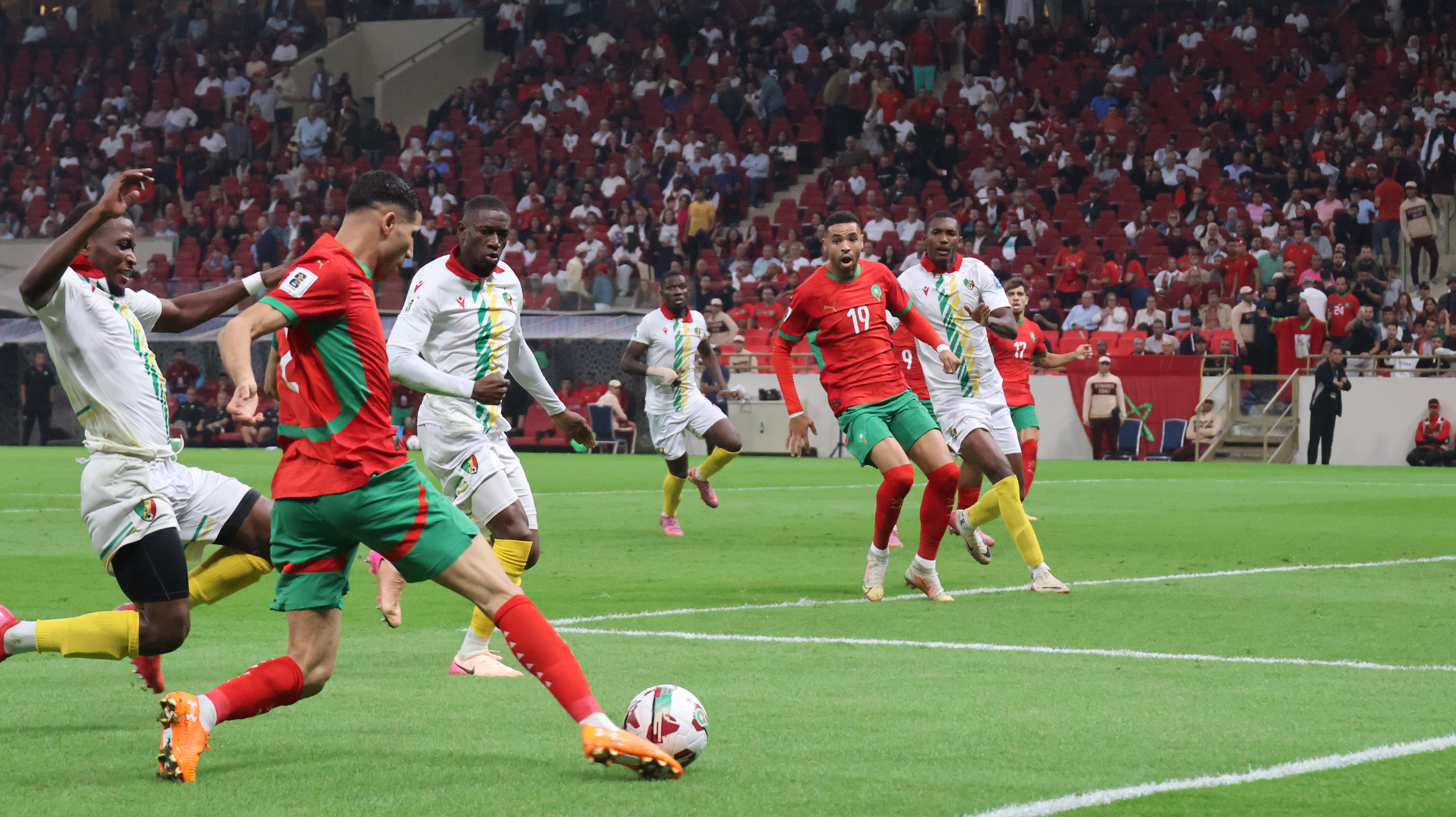 اشرف حكيمي: انتهى الجدل في باريس سان جيرمان!