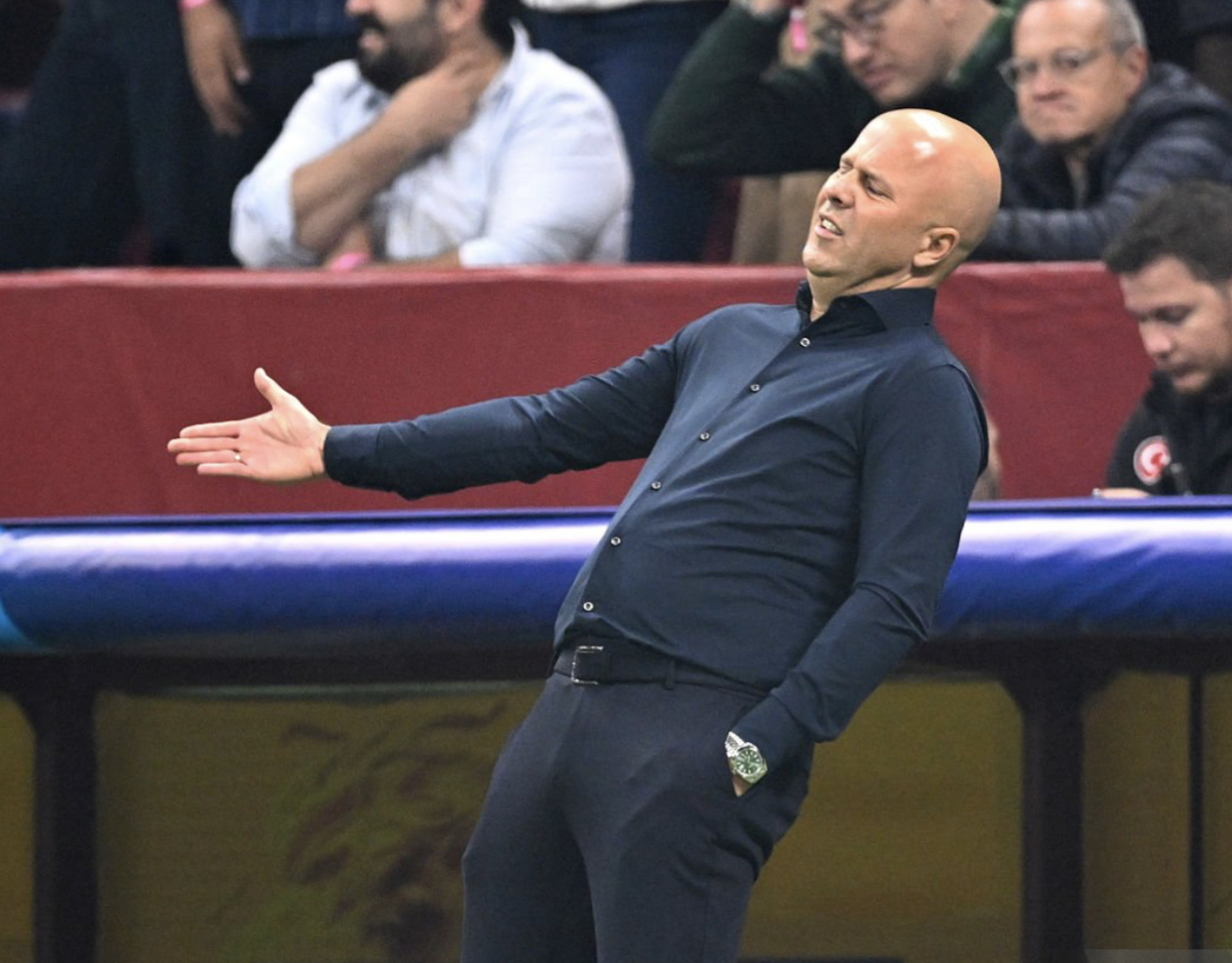 سلوت بمواجهة تحديات ملحة على وقع تراجع أداء ليفربول