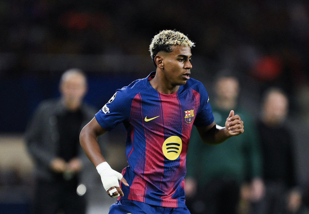 لامين جمال يُثير أزمة بين برشلونة والجامعة الإسبانية