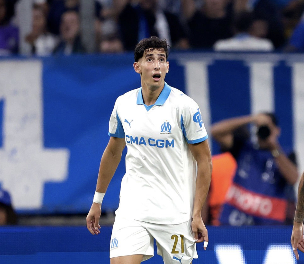 أكرد يواصل زرع الإطمئنان في دفاع مارسيليا وندير أضاع بصمة أول هدف