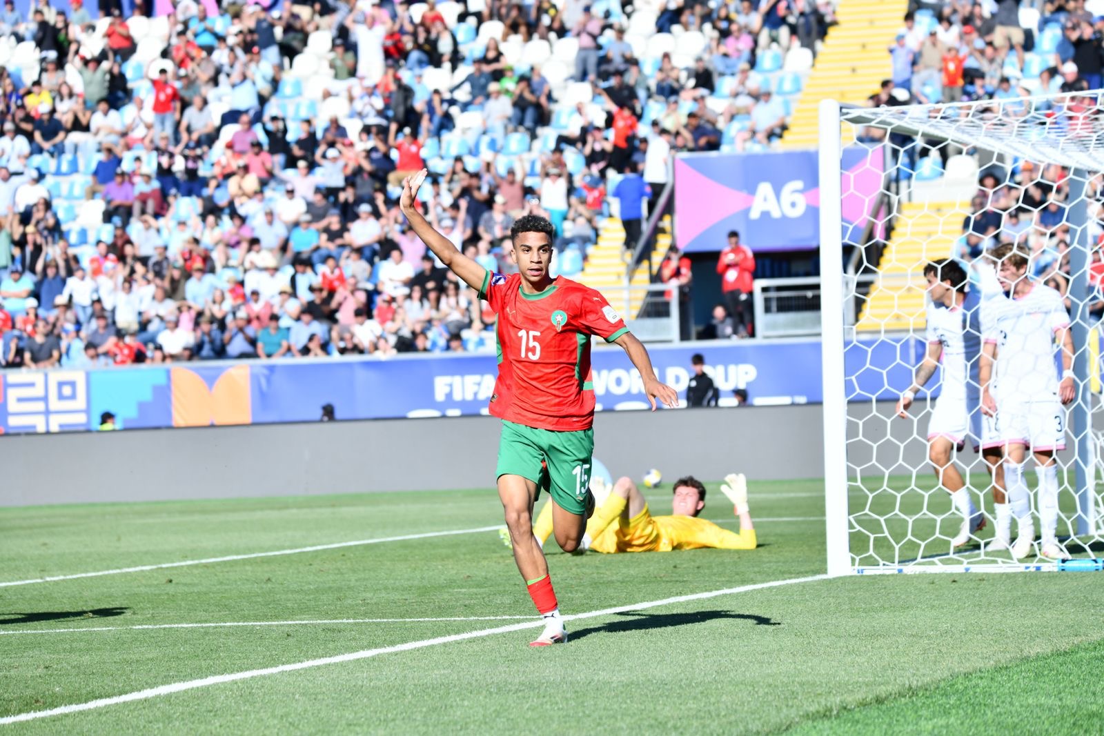 الأسود يسقطون أمريكا ويعبرون لنصف نهائي المونديال