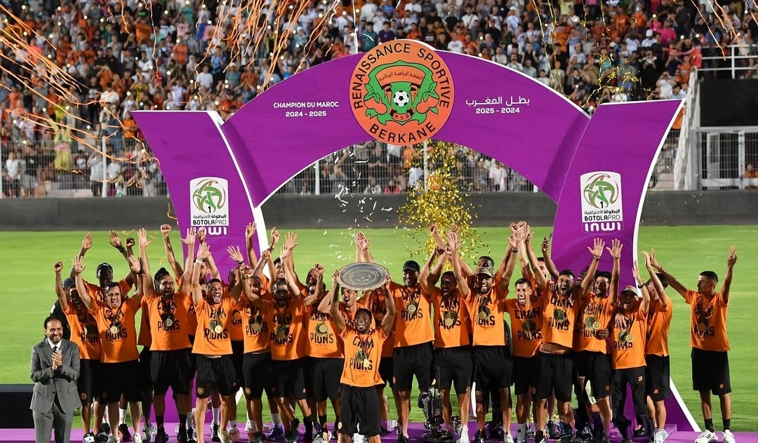 نهضة بركان ينافس مجددا على جائزة أفضل فريق