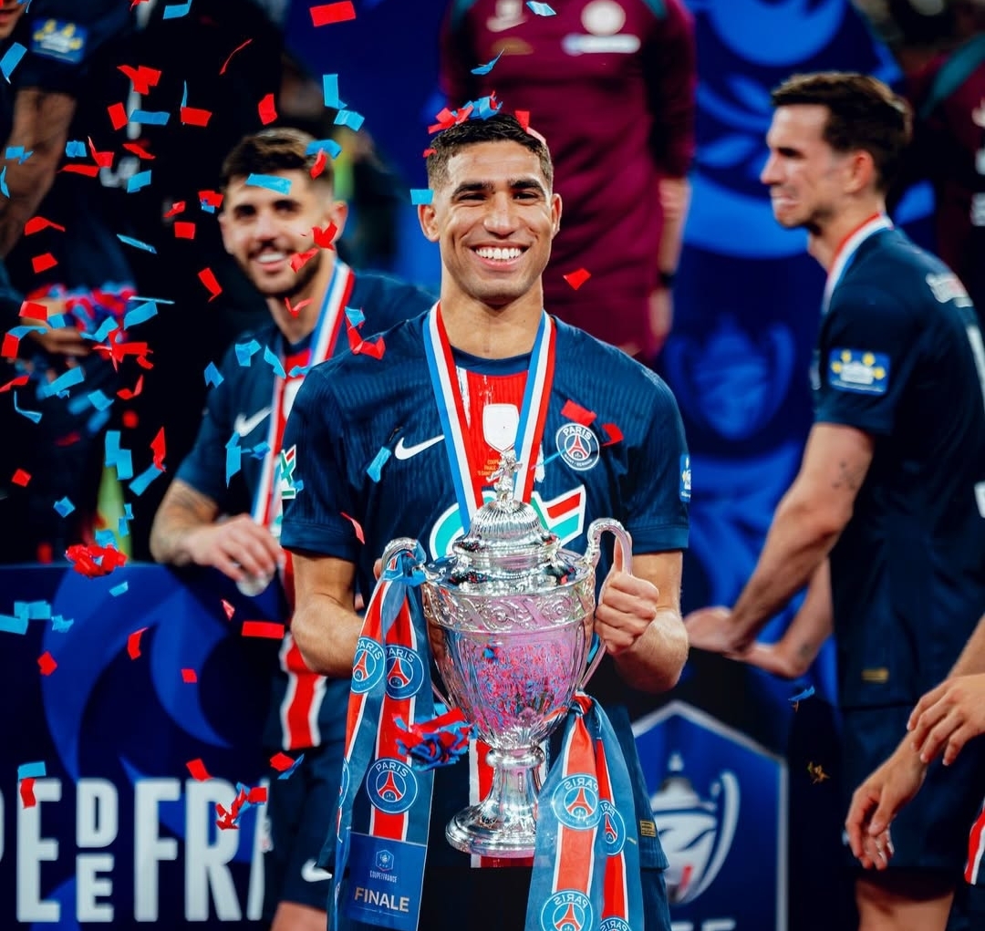 شائعة جنونية حول انتقال أشرف حكيمي الى السعودية