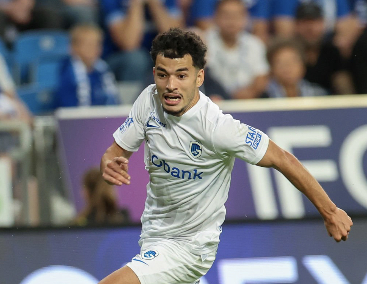 الواحدي ضمن 15 ظهيرا أيسر الأعلى قيمة تسويقية في العالم