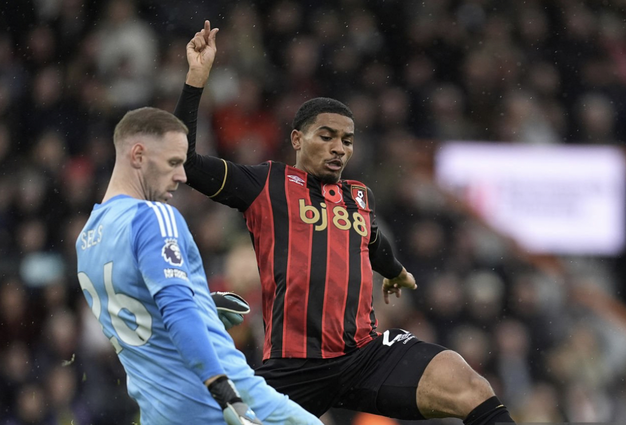 21 دقيقة لعدلي في فوز بورنموث