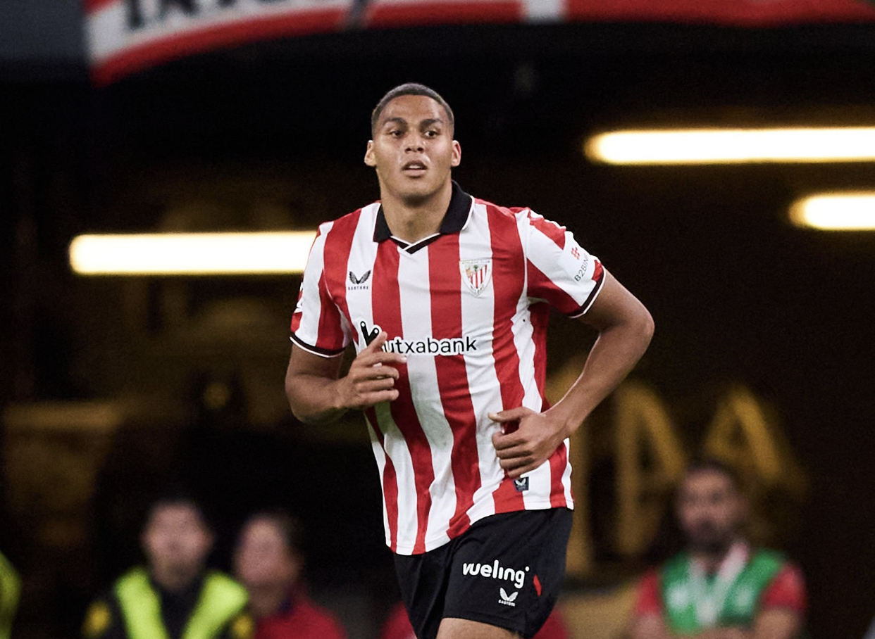 عملية جراحية تغيب سنادي عن بلباو