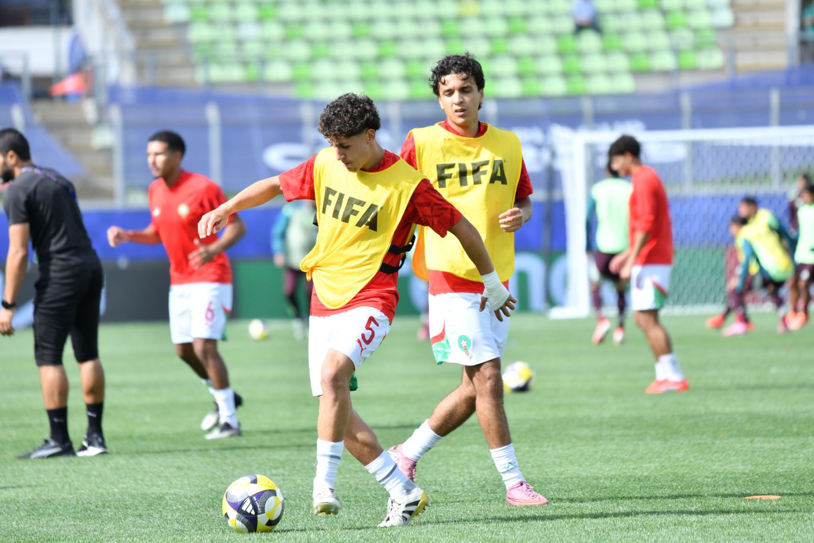 16 درجة حرارة في مباراة المغرب والمكسيك