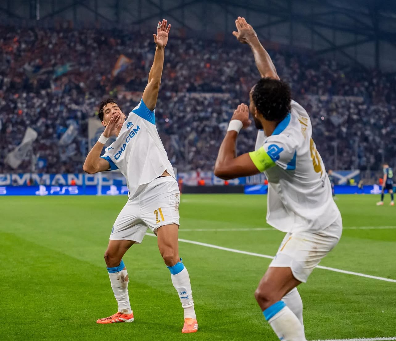 إعتداء على نايف أكرد في مارسيليا قبل سفره إلى المغرب