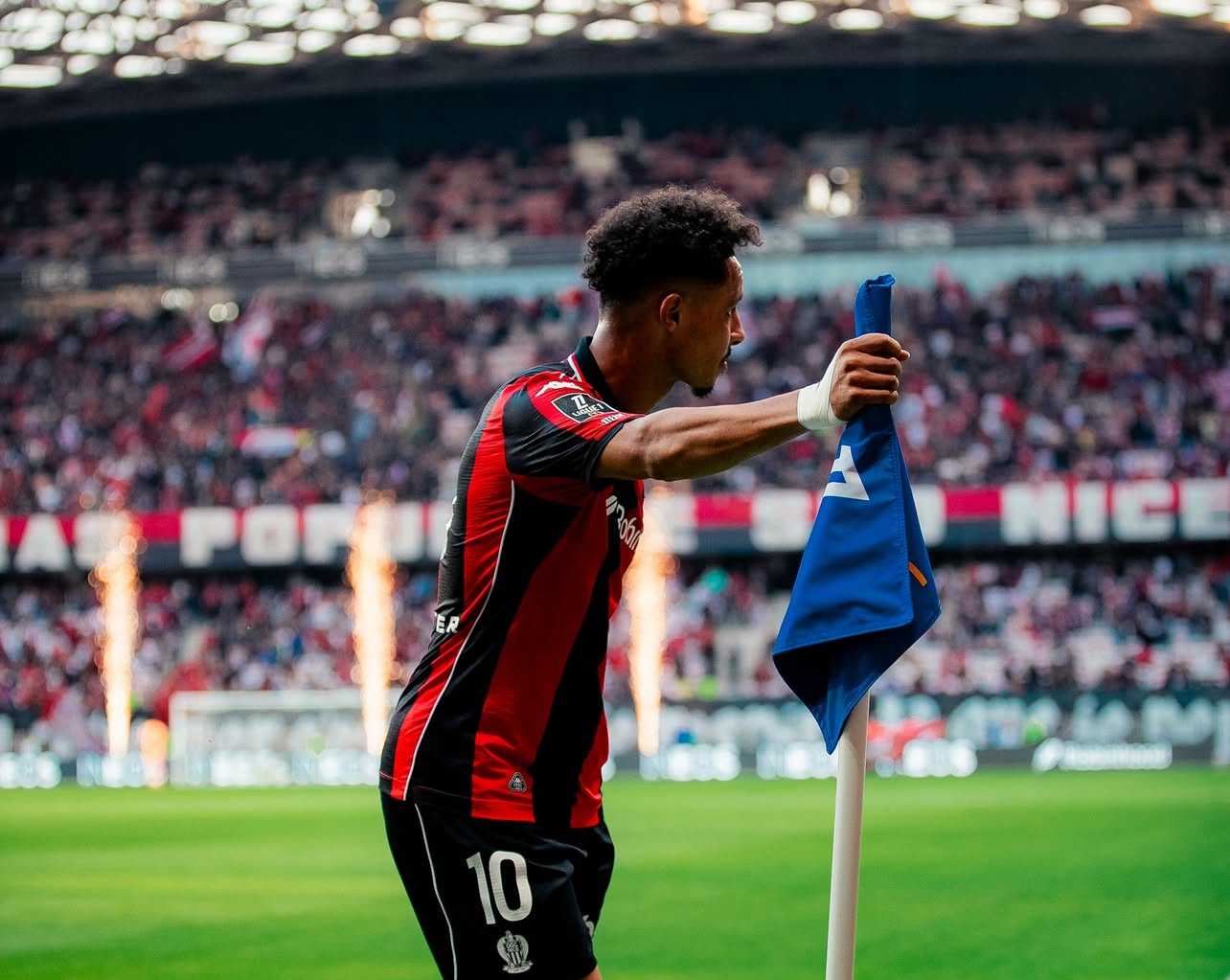  ليكيب  تشيد بالعودة القوية لسفيان ديوب