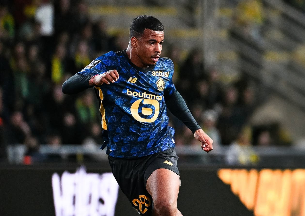 في فرنسا يشبهون إكمان بالظاهرة رونالدو!