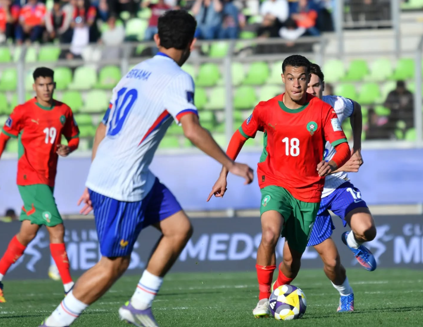 ياسين خليفي..من أكاديمية محمد السادس لكرة القدم للمجد في ملاعب الشيلي