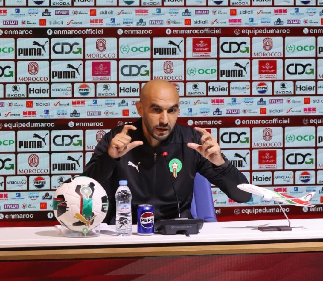 الركراكي: اتواصل مع السكتيوي وفتحي جمال أيضا