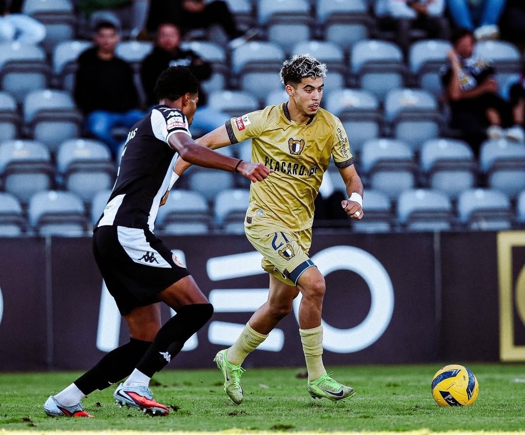 العارضة تمنع هدفا لزابيري