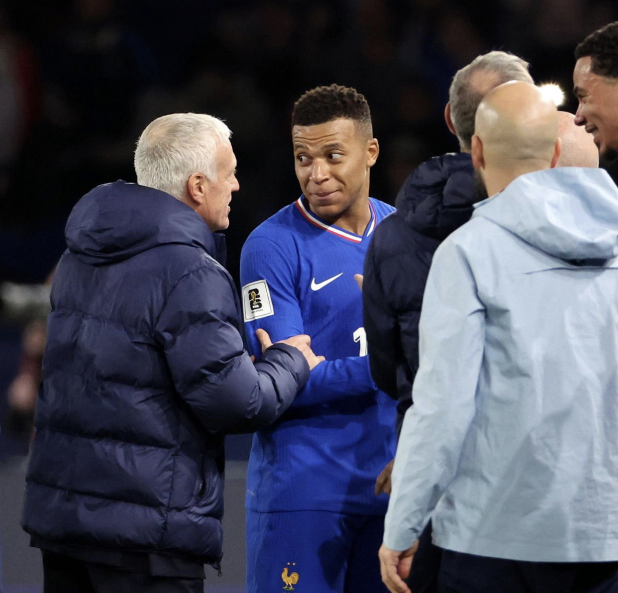 تصفيات مونديال 2026: ديشان يوضح أنه  لا داعي للمخاطرة  بمبابي أمام أذربيجان