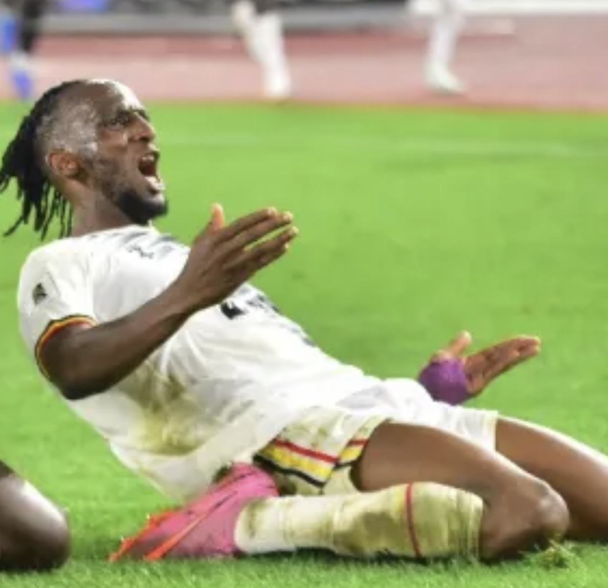 هذان المصابان سيغيبان امام الأسود