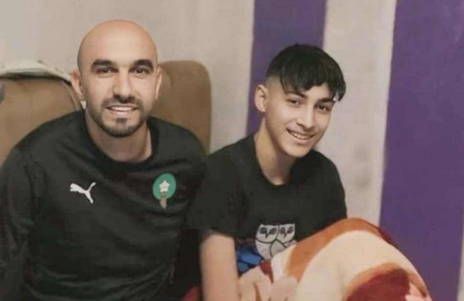 الناخب الوطني يزور مشجعا لنادي اتحاد طنجة في لفتة إنسانية