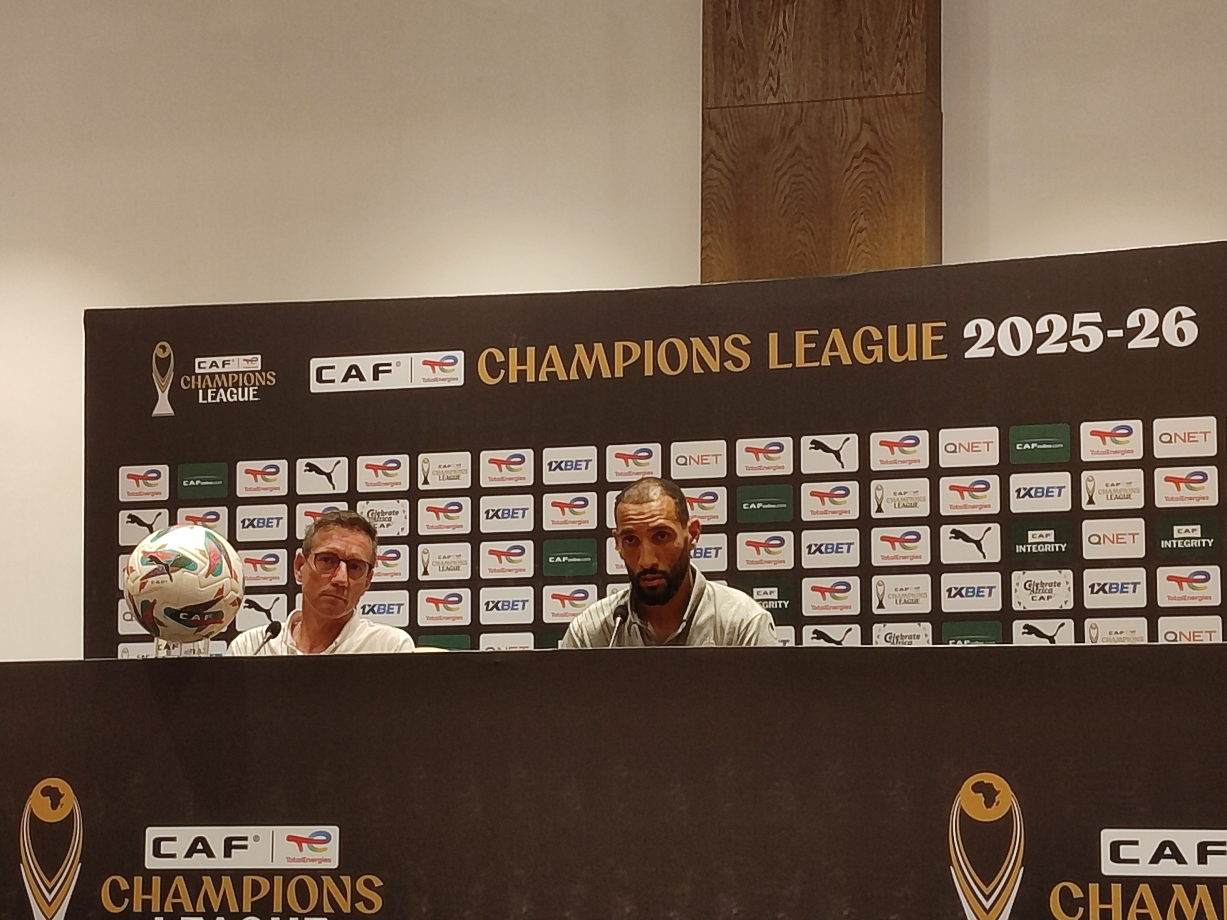 ألكسندر سانطوس: نأمل أن نبدأ المشوار الإفريقي بنتيجة إيجابية