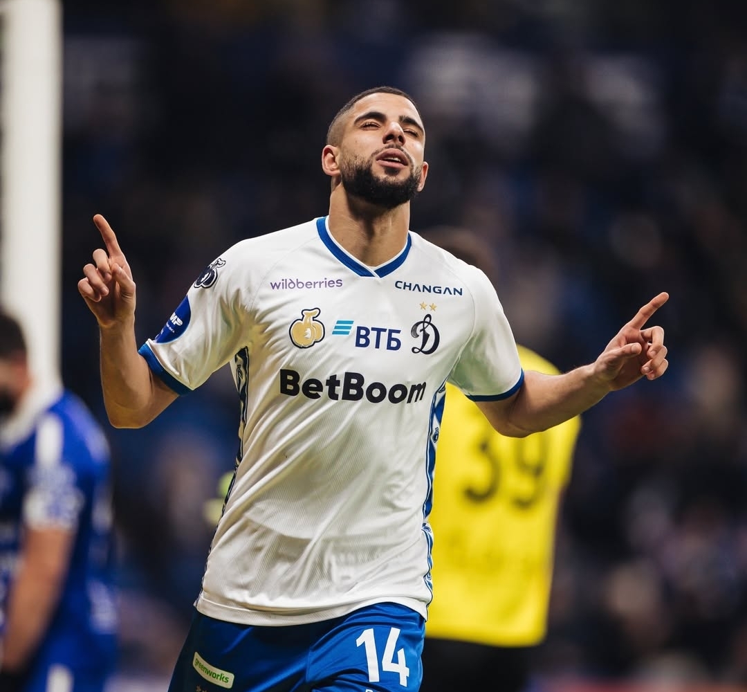 موهوب يسجل بروسيا