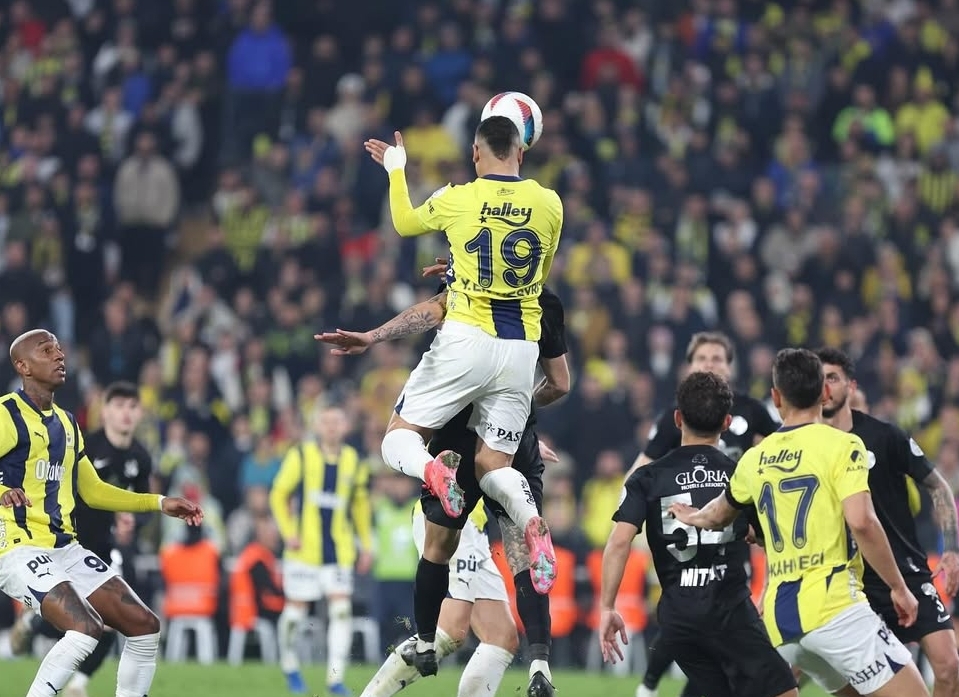 النصيري يضع هدفا جديدا في سلة الانطلاق