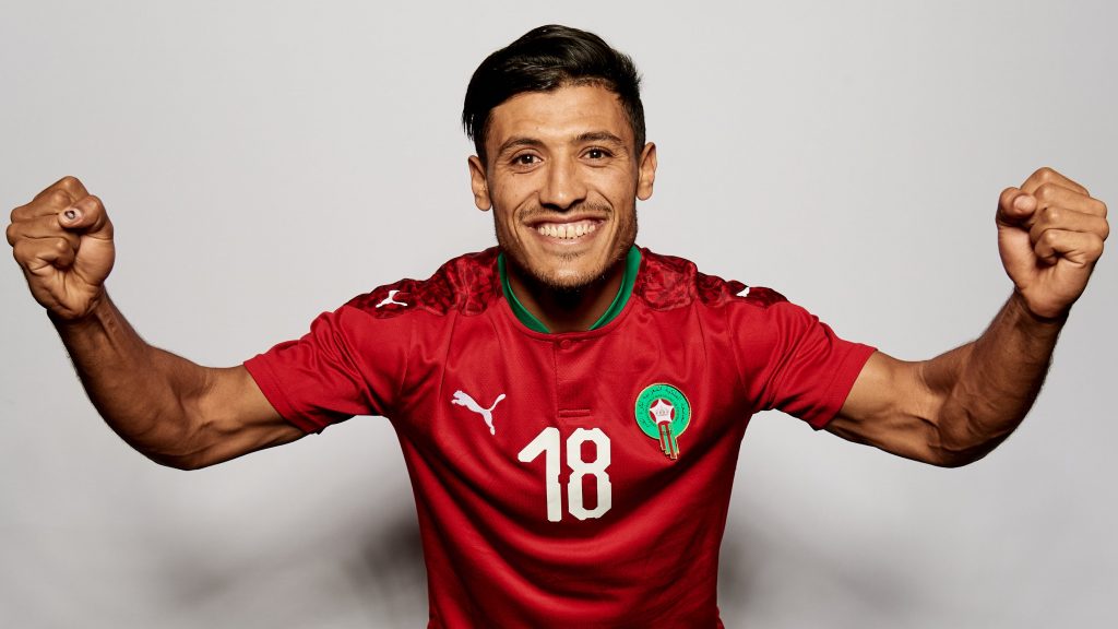 عبد الإله الحافيظي يوقع للكوكب المراكشي