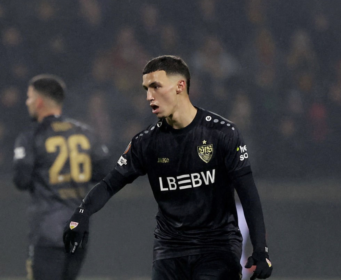 الخنوس واصل تألقه بهامبورغ رغم الهزيمة