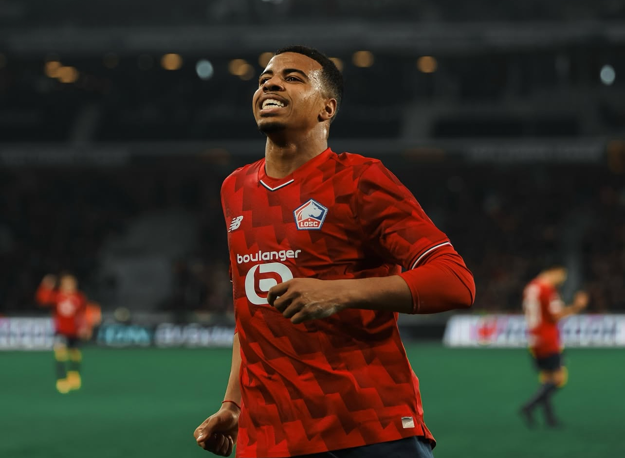 إكمان يتألق بأسيست وهدف في فوز ليل في أوروبا ليغ