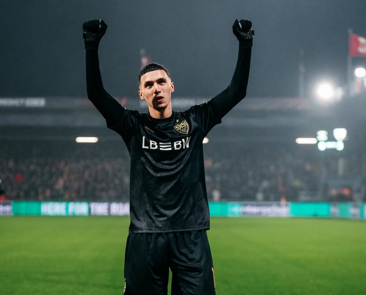 الخنوس يبدع بثالث هدف أوروبي