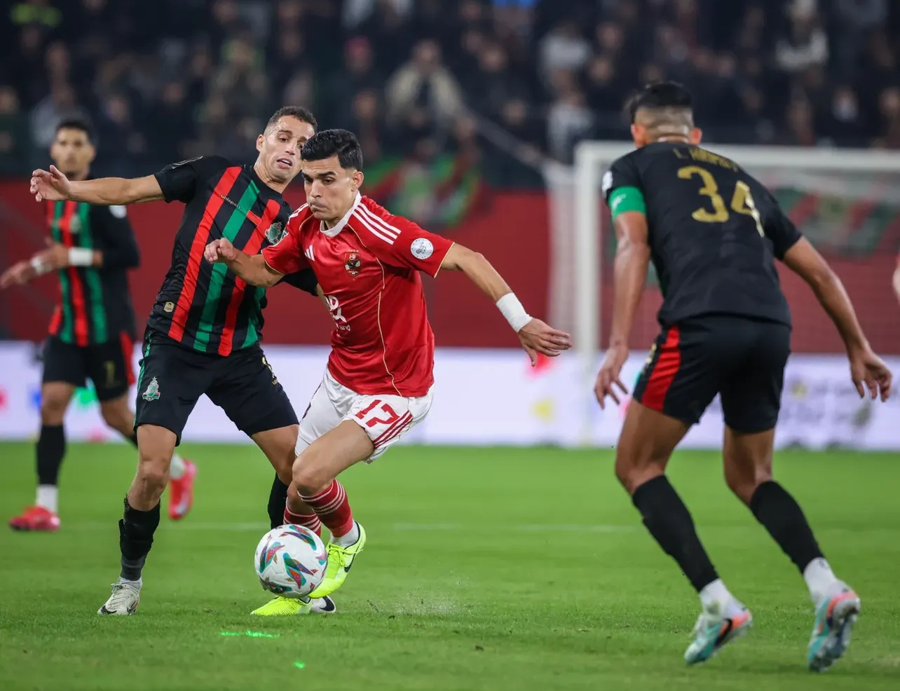 طبيب الأهلي يحيل تقريره حول إصابة بنشرقي لطبيب المنتخب