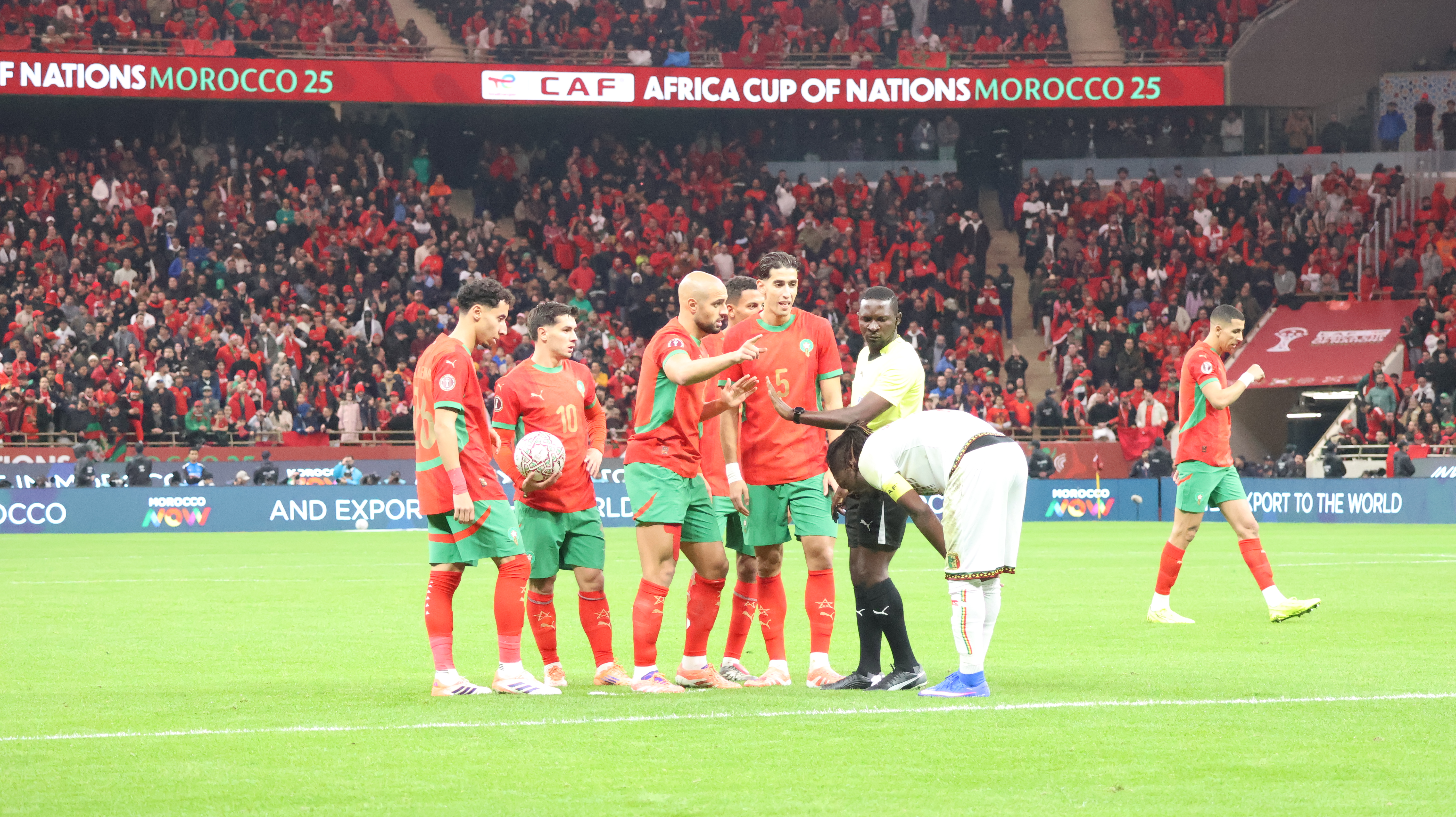 أربعة فقط من اقنعوا لغاية الآن