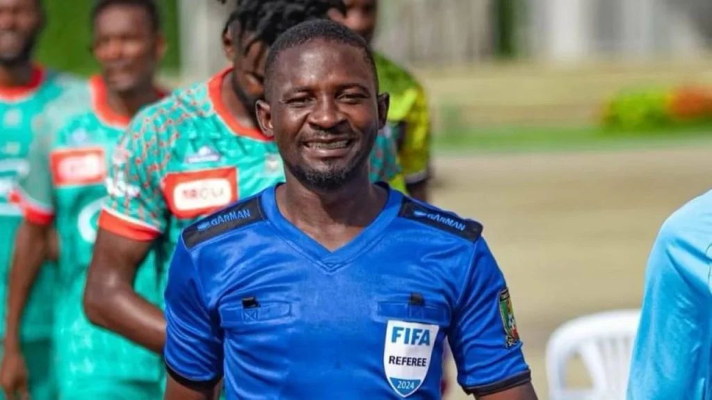 حكم كامروني لمباراة الأسود ومالي