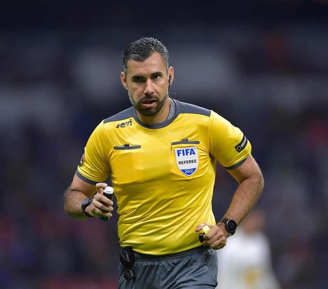 طاقم تحكيمي من غواتيمالا لقيادة مباراة المغرب والسعودية في كأس العرب