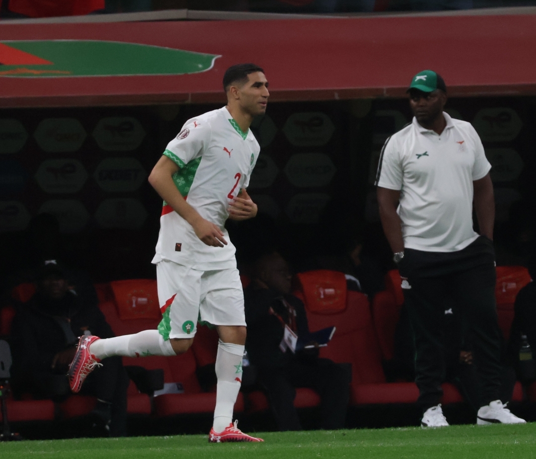 فرحتان تغمران أشرف حكيمي