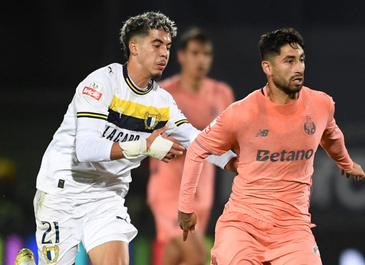 زبيري يسجل أول ثنائية