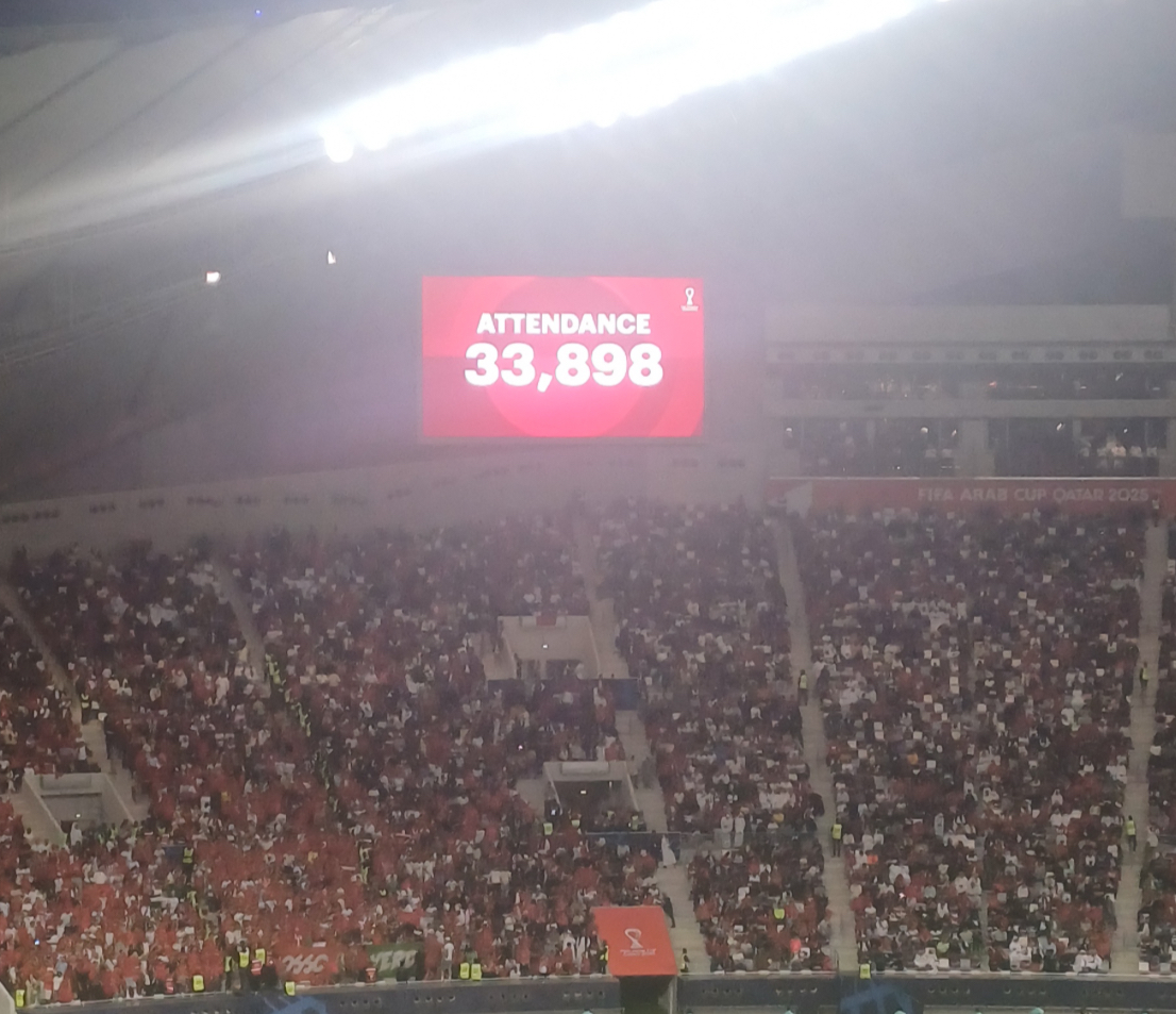 33898 مشجعا تابعوا قمة المغرب والإمارات