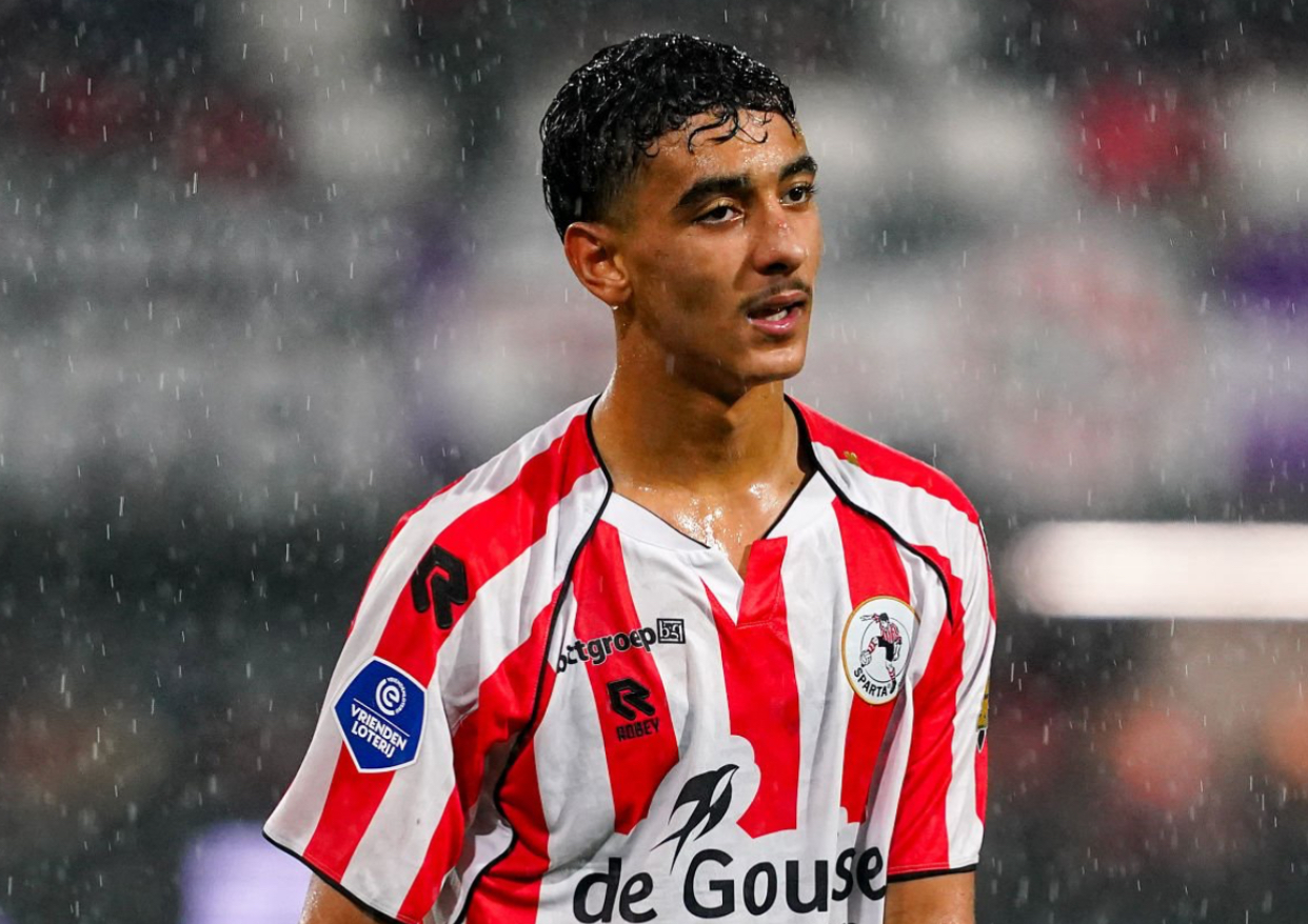 5 ملايين أورو تنقل أيوب أوفقير من سبارطا إلى ألكمار