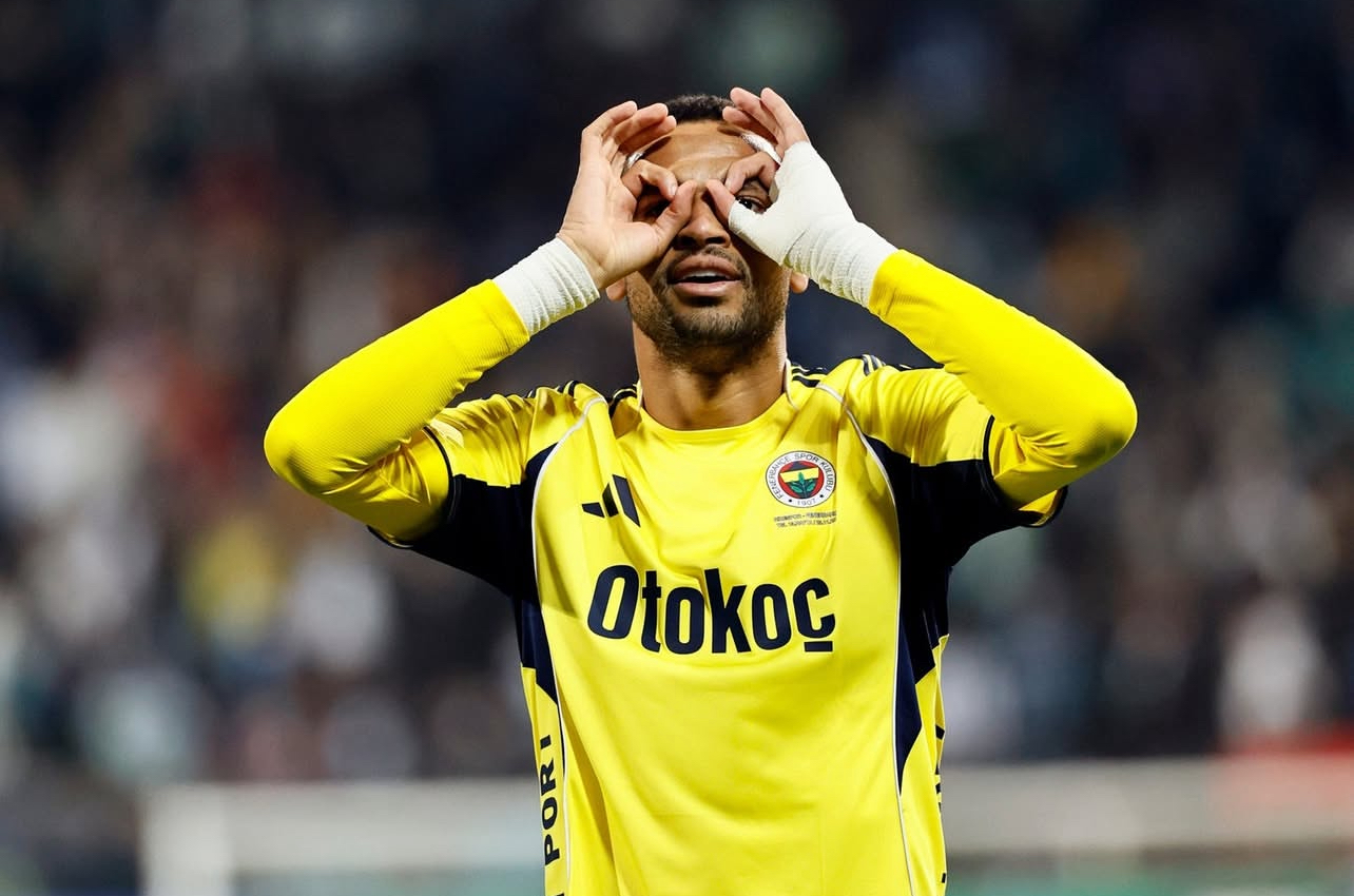 تيديسكو يواسي النصيري ويطالبه بالتركيز