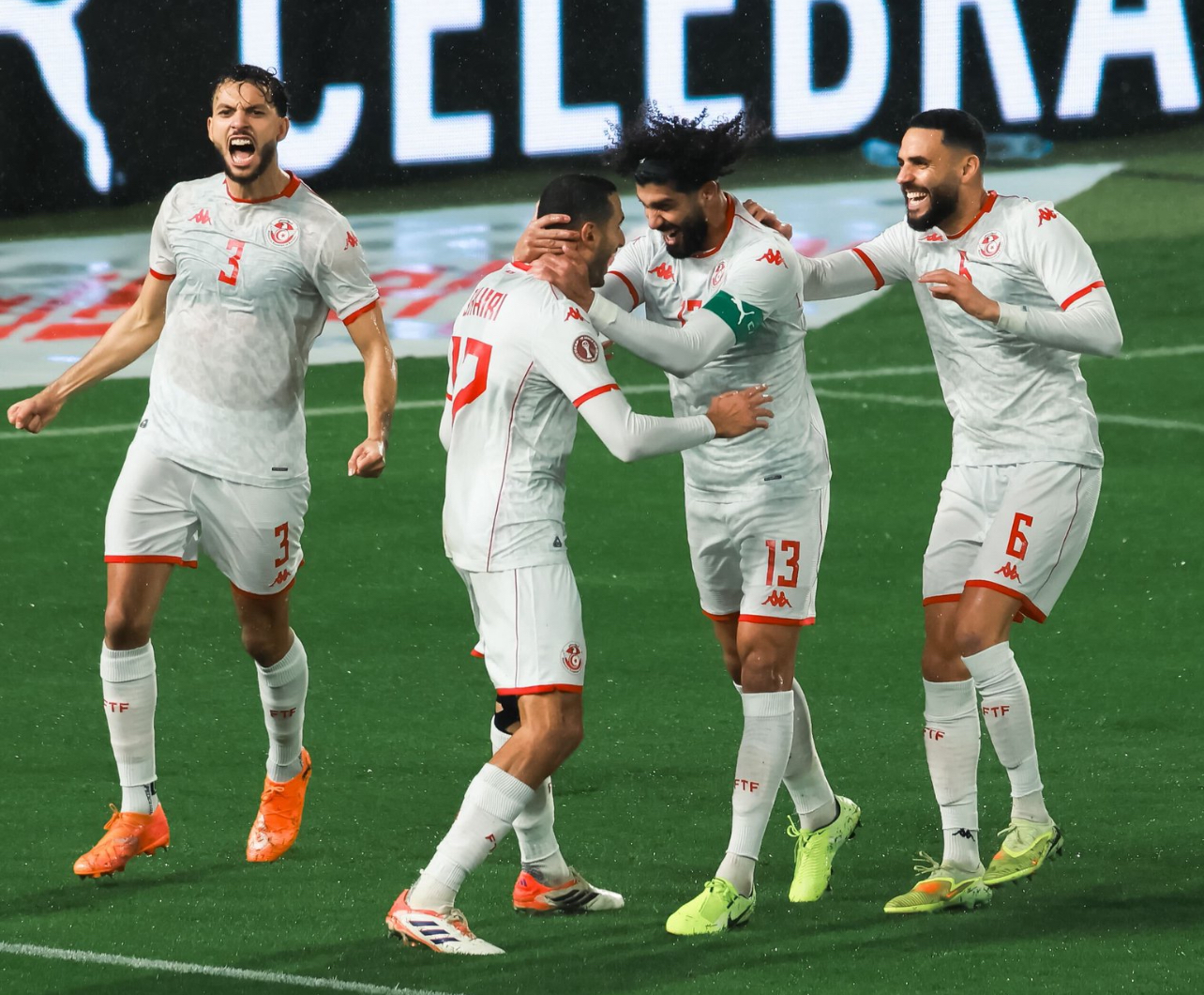 نسور قرطاج يضربون بقوة وبثلاثية أمام أوغندا