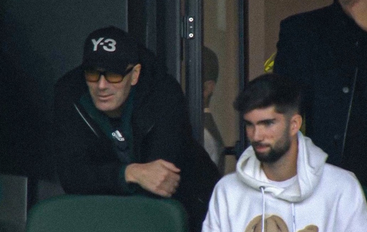 زيدان يدعم ابنه في مباراة الجزائر و السودان