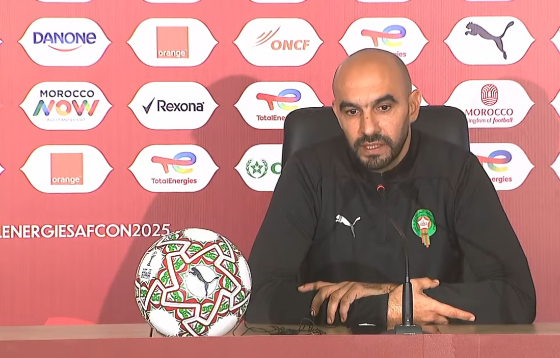 الركراكي: الفوز على زامبيا للبقاء في الرباط