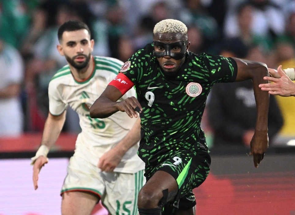 اوسيمين : لا اهتم بمعادلة رقم رشيدي ياكيني