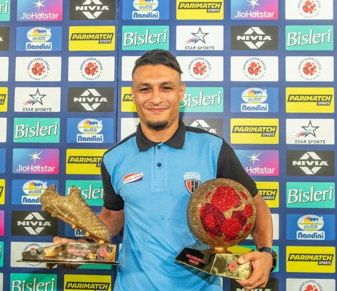 علاء الدين أجراي يدخل غمار تجربة جديدة في البطولة الأندونيسي