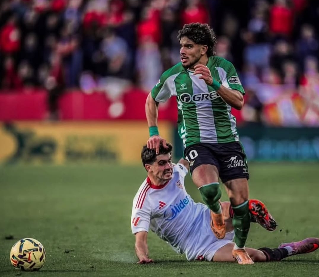 الزلزولي حاضر غدا في مسابقة أوروبا ليغ